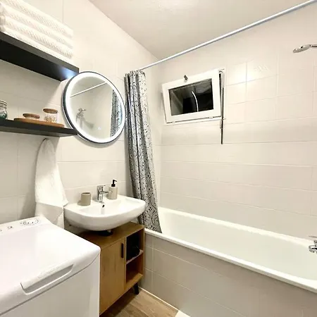 Appartement - Lit Queen Size - Proximite Geneve Saint-Julien-en-Genevois Exterior foto