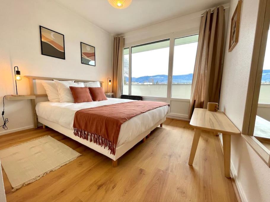 - Lit Queen Size - Proximite Geneve Appartement