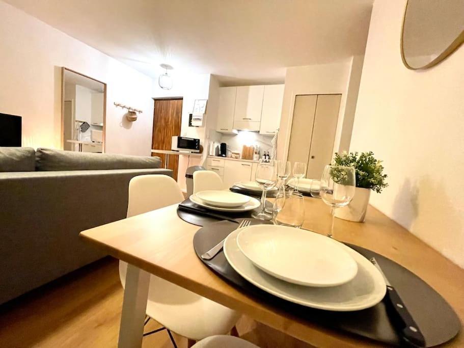 Appartement - Lit Queen Size - Proximite Geneve Saint-Julien-en-Genevois