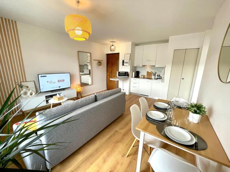 - Lit Queen Size - Proximite Geneve Apartment