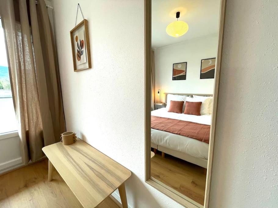 - Lit Queen Size - Proximite Geneve * Saint-Julien-en-Genevois